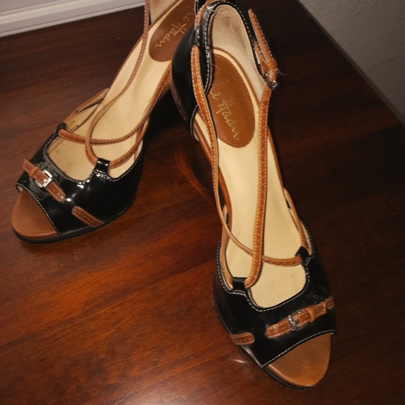 COLE HAAN sz 7 Peep Toe Strap Patent 4 inch Wedge - Picture 1 of 5